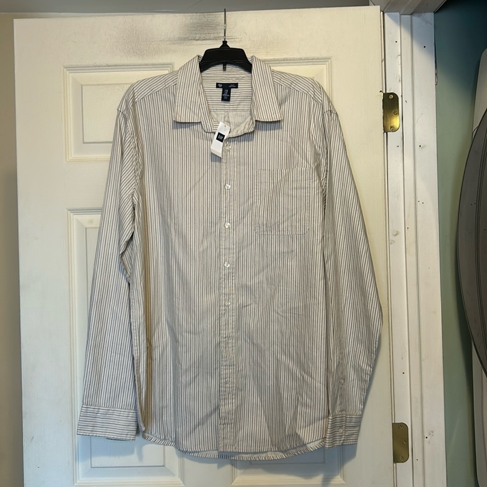 Gap Long Sleeve Button Down Shirt Size XL Slim Fit Beige